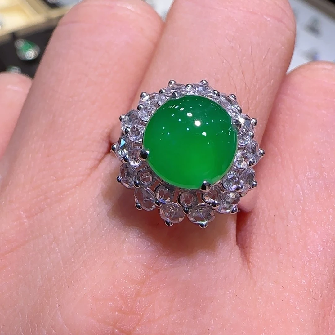 翡翠戒指18K金镶嵌戒指