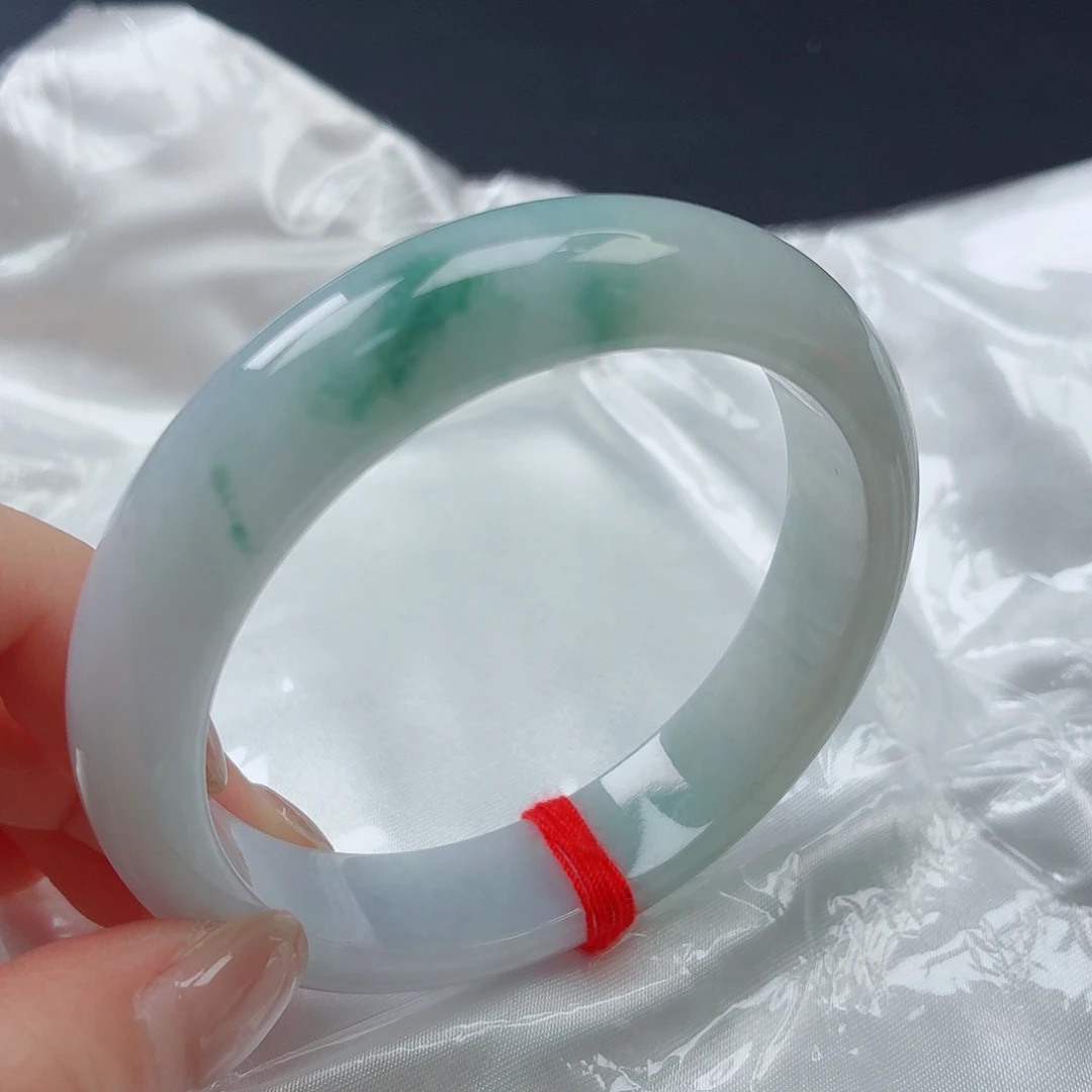 翡翠未镶嵌手镯57