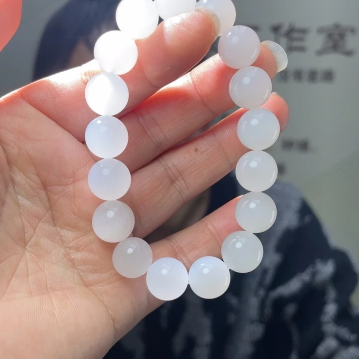 和田玉未镶嵌把件