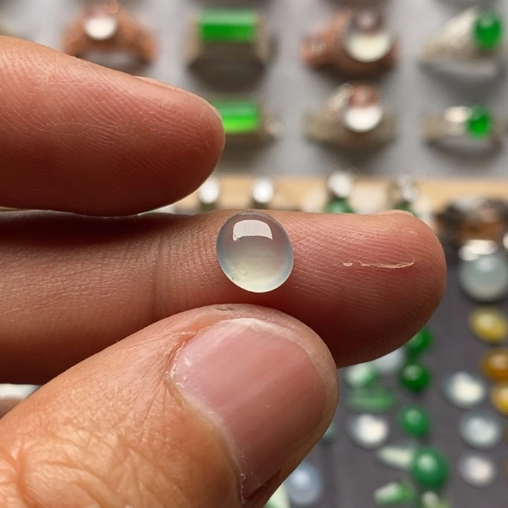 翡翠裸石冰底蓝晴戒面8.3×7.1×3.6