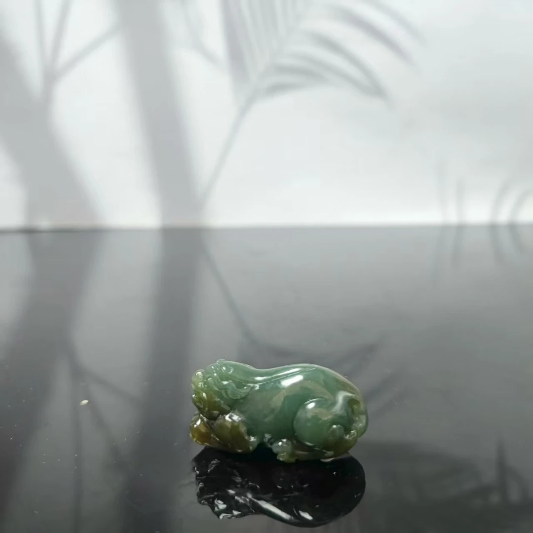 Q和田玉貔貅吊坠0822