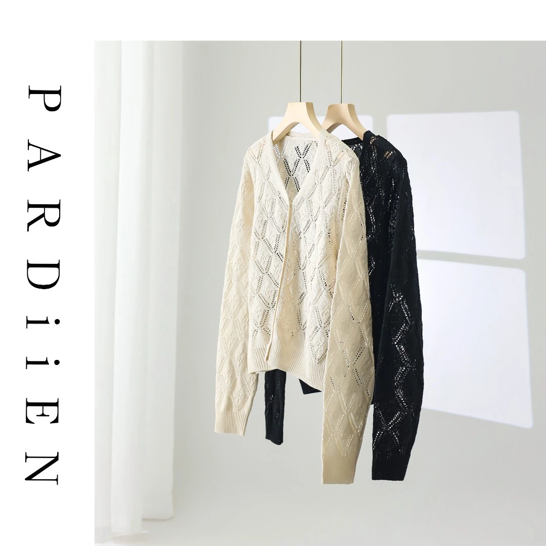 【北总严选】帕迪恩格子镂空纽扣V领开衫24Q080