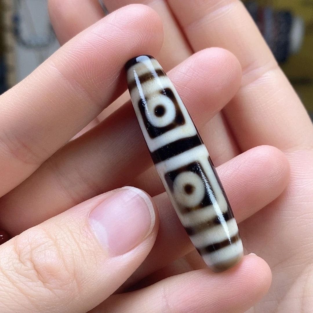 玛瑙/玉髓散珠四眼