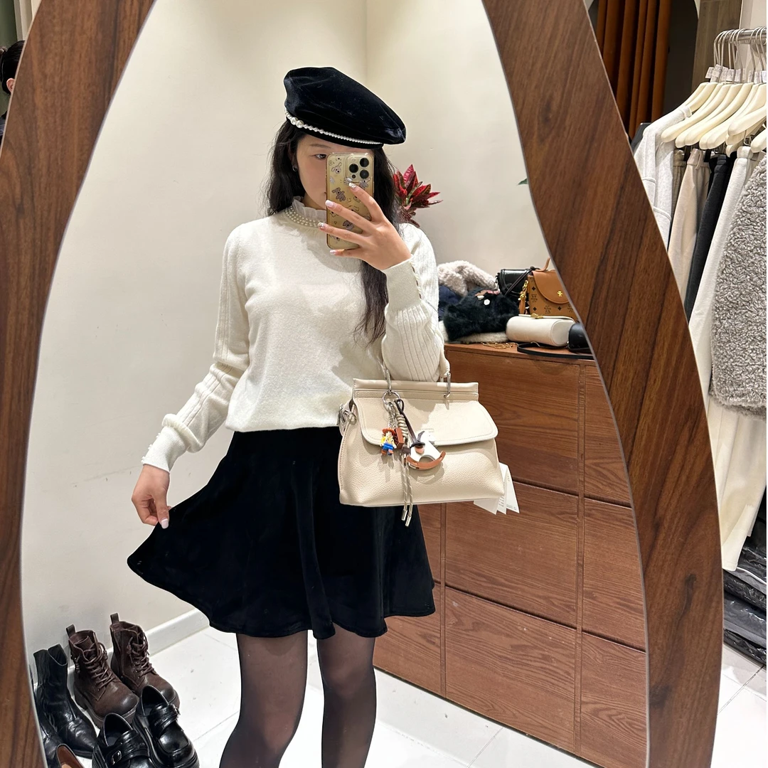 【特价直播3号】点击这里/精品衣服都在这里