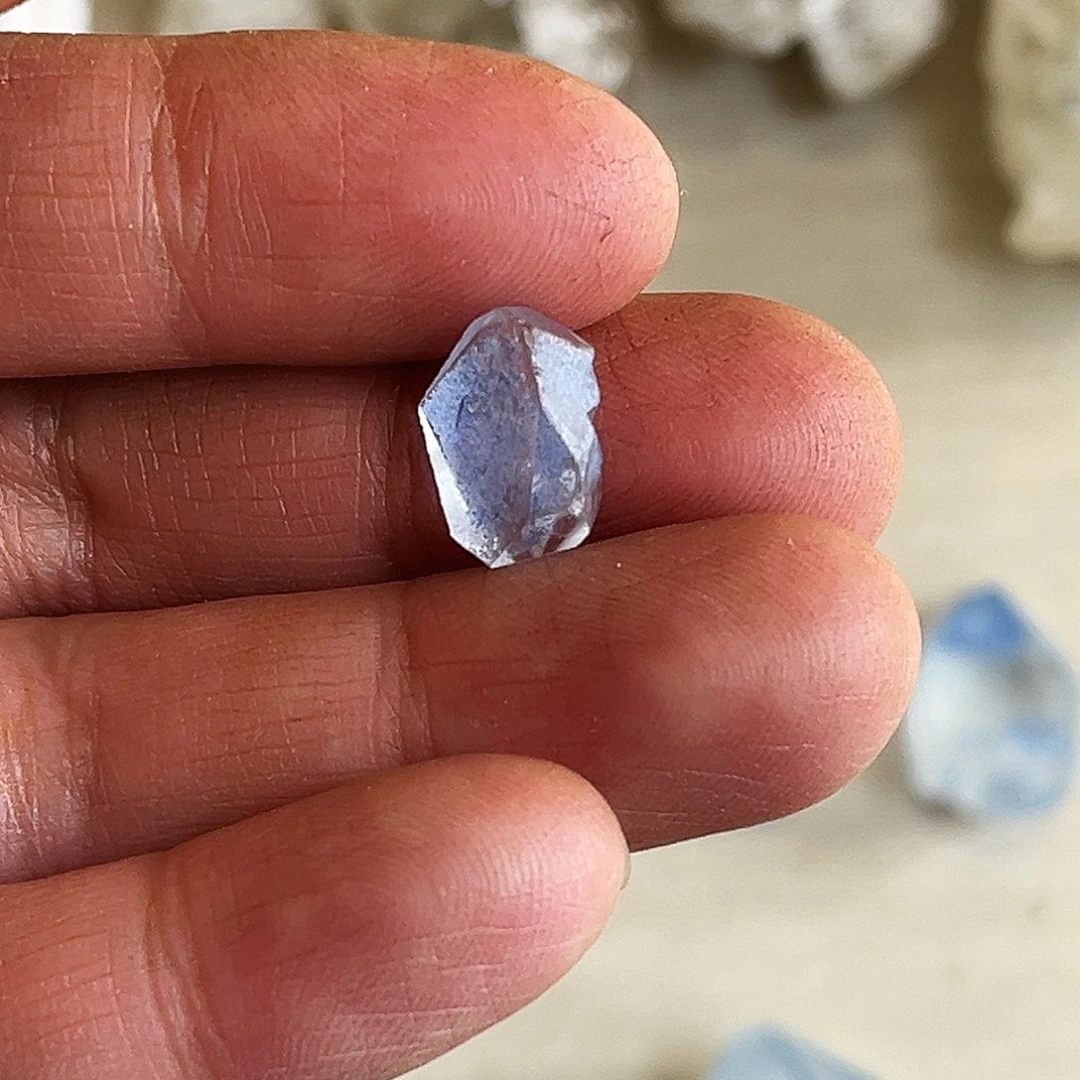 菁***尘未镶嵌水晶珠宝半成品