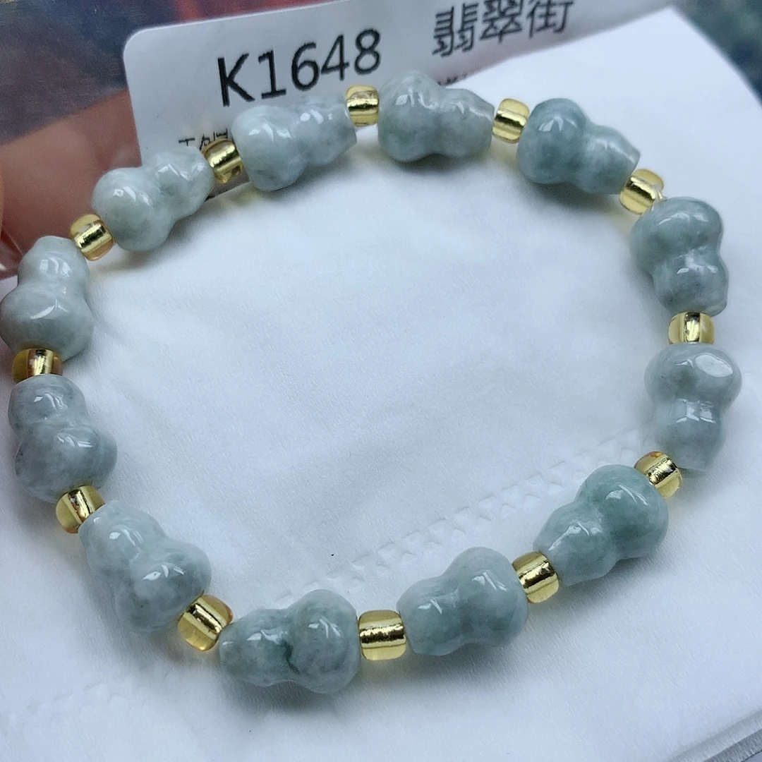 翡翠颈饰未镶嵌手串