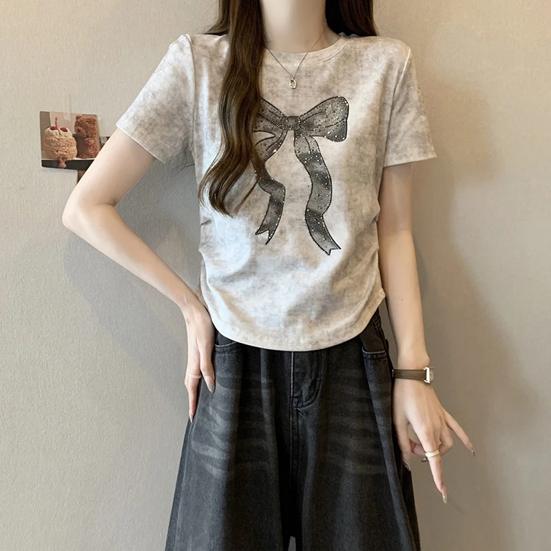 【冰姐】2025夏季新款甜美气质烫钻蝴蝶结弧形短袖T恤
