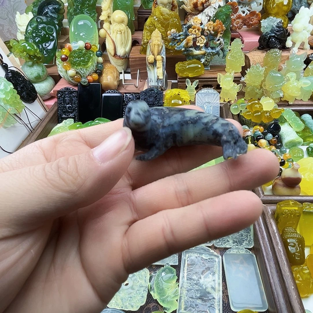 岫玉未镶嵌吊坠(不含链)