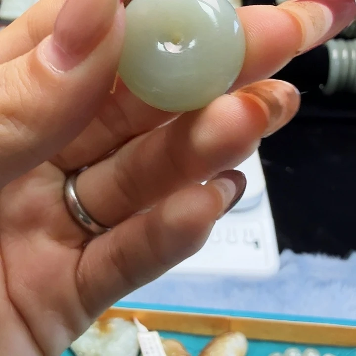 和田玉（糖玉）未镶嵌手链