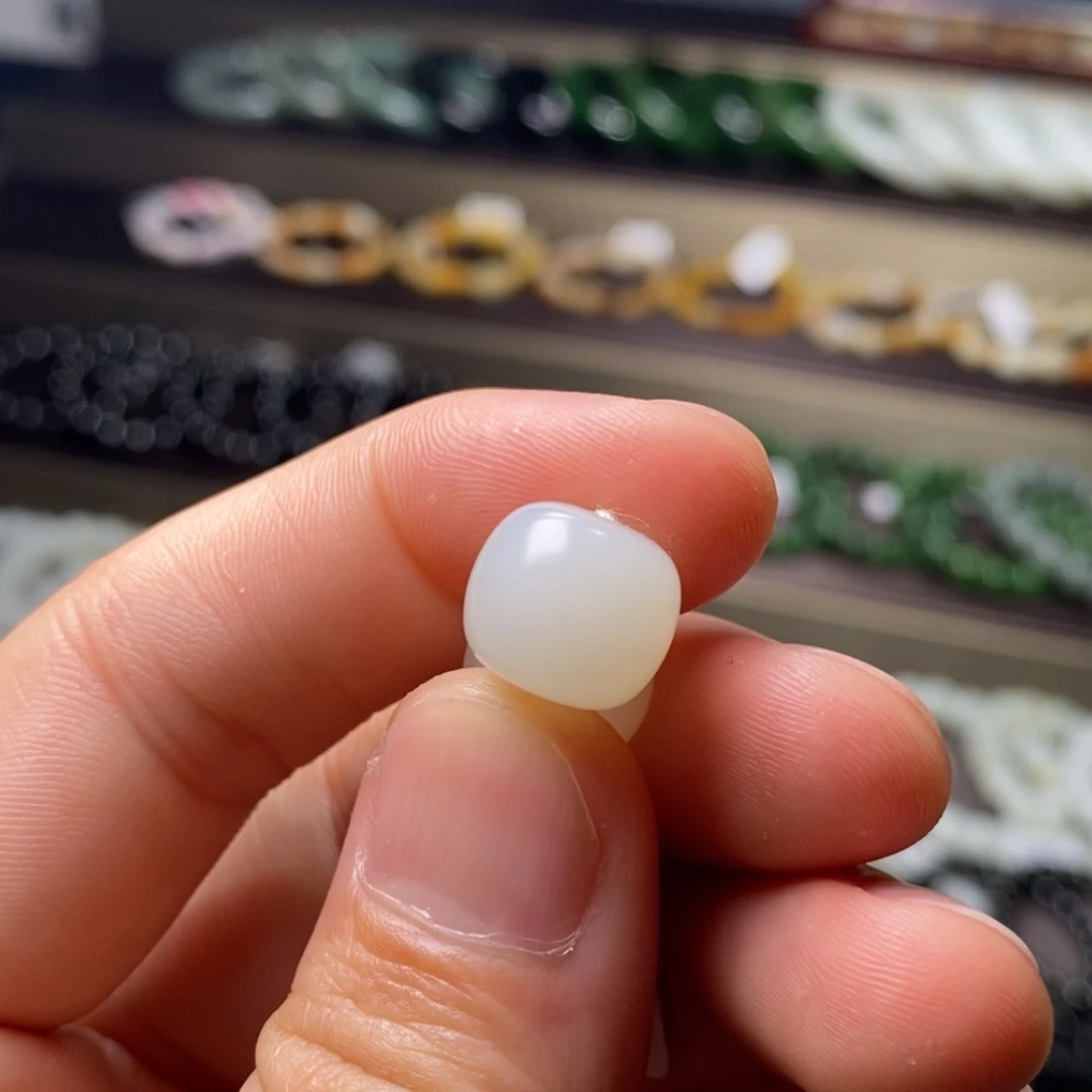 【闪购商品】和田玉未镶嵌颈饰