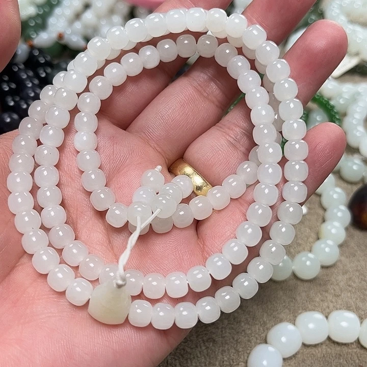 和田玉（糖玉）未镶嵌手链