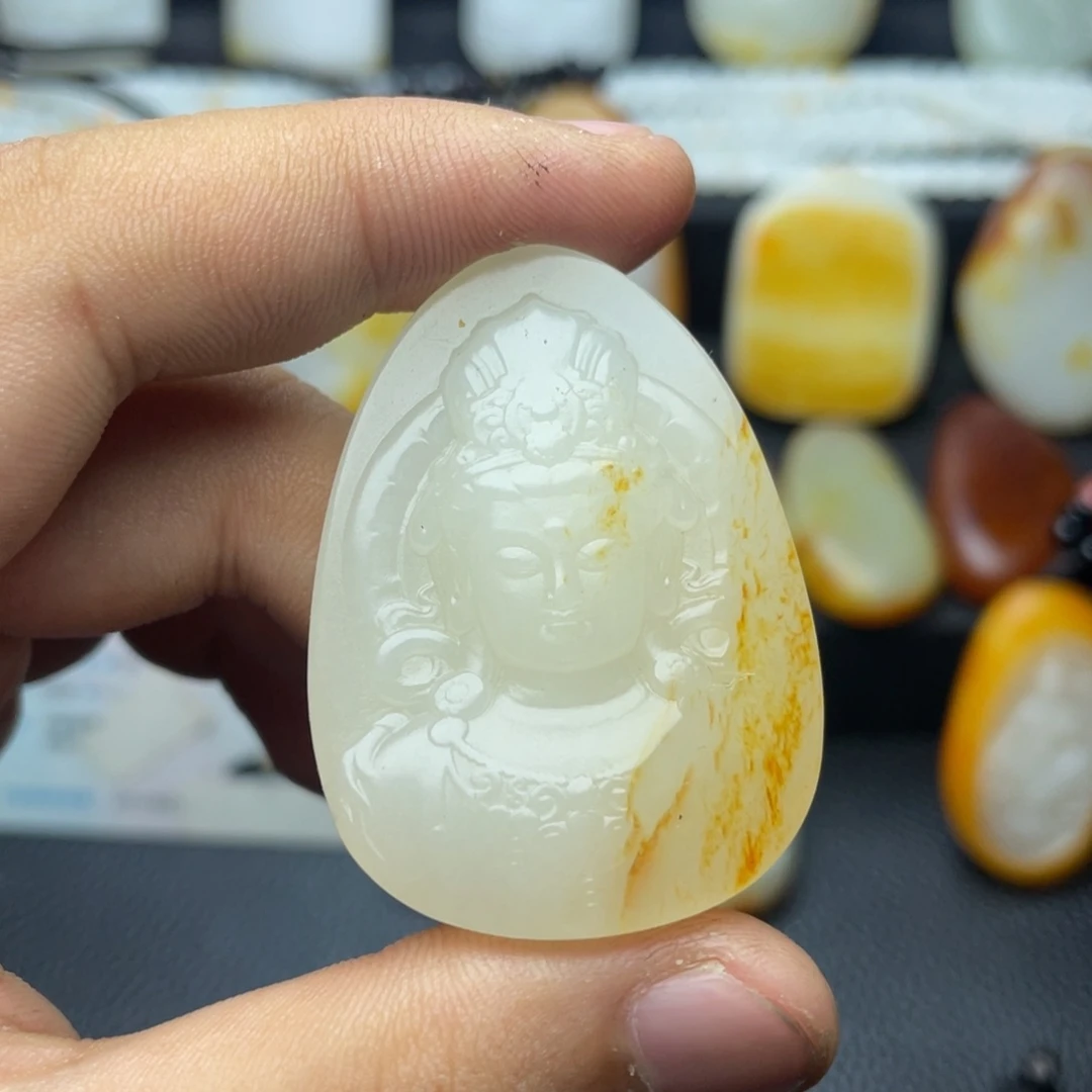 和田玉未镶嵌颈饰