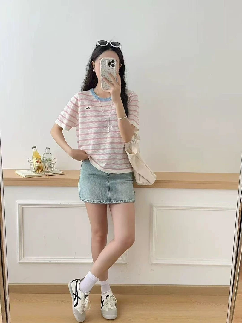 新疆包邮【Z728】条纹撞色针织短袖-衣长55