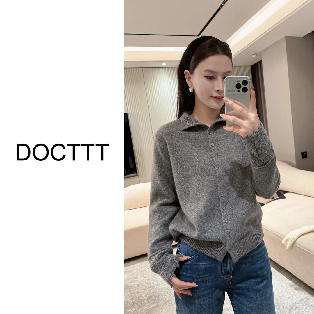 《DCT》雨后花园*法式温柔风蕾丝拼接立领宽松针织开衫D25214