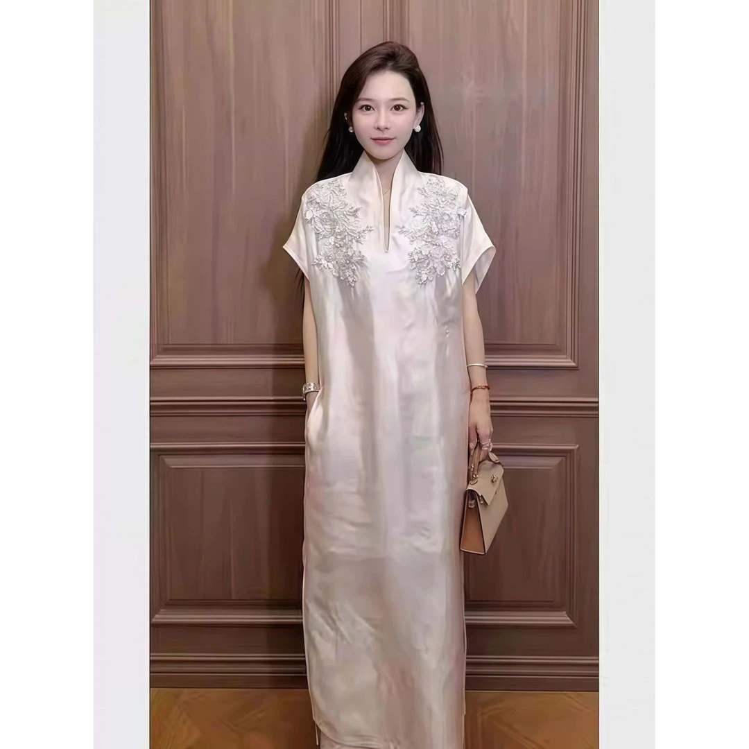 国风新中式轻奢改良旗袍白色连衣裙女2025新款年轻款气质高端长裙