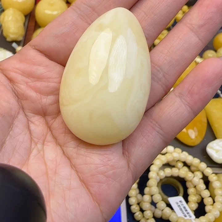 未镶嵌颈饰蜜蜡天然蜜蜡