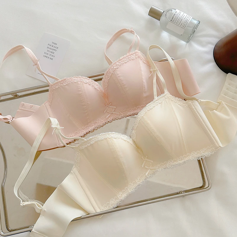 无钢圈蕾丝无痕缎面内衣女调整型防下垂上托性感小胸聚拢文胸罩