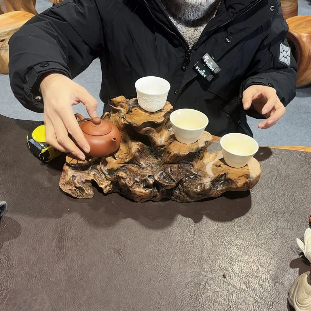 楠木根雕底座33-20-23