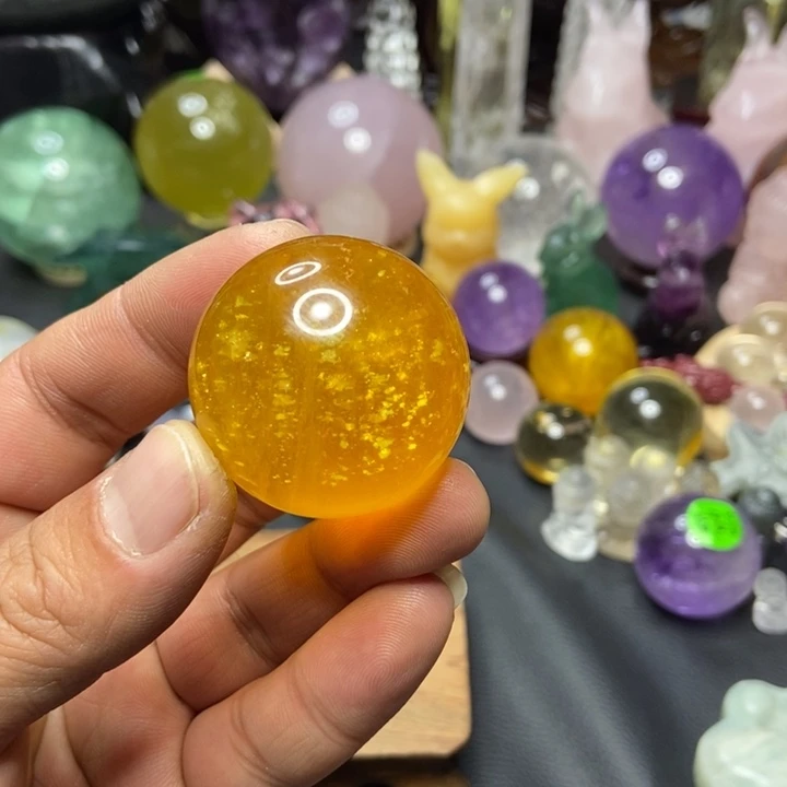 水晶摆件未镶嵌黄小球3.7厘米