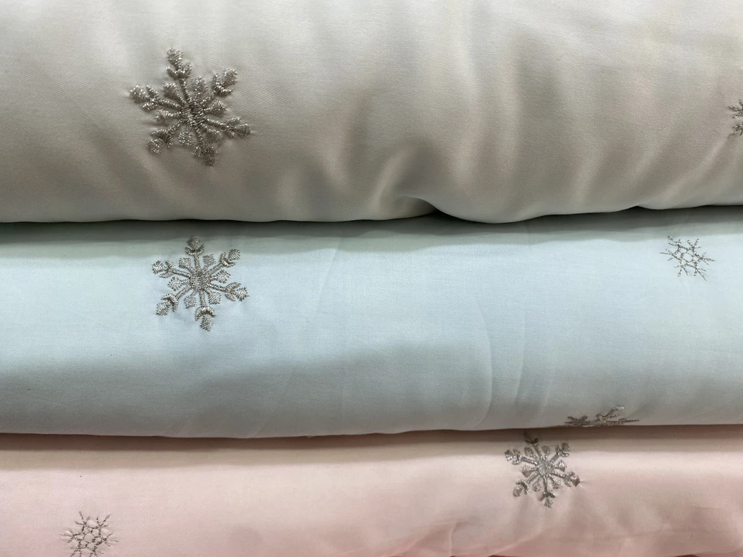 2.0*2.3绣花夏凉被