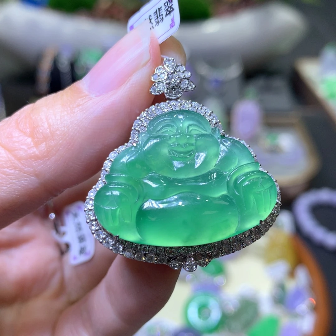 【闪购商品】翡翠颈饰18K金镶嵌翡翠吊坠项链