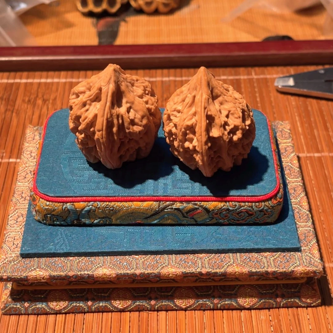h***y文玩核桃吊坠嘎嘎嘎嘎