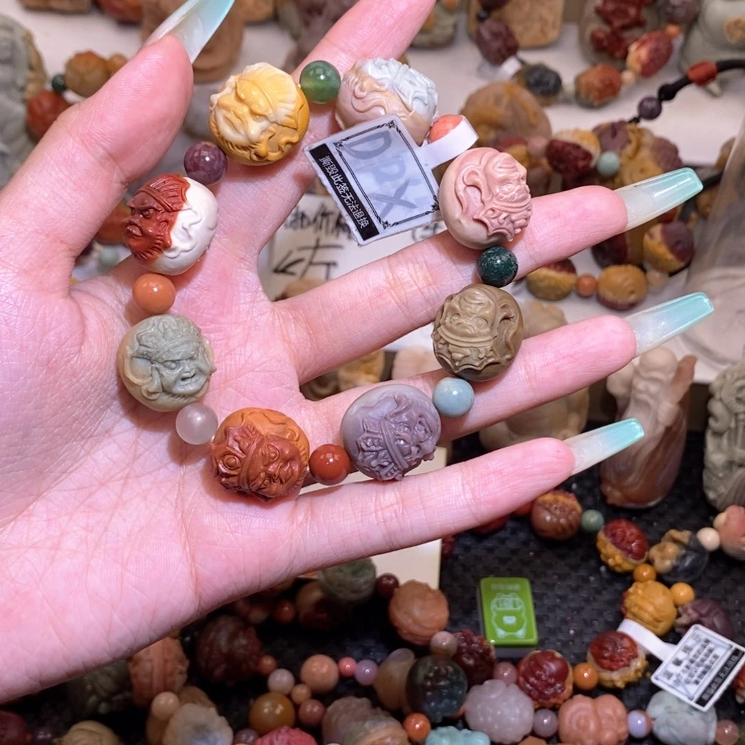 未镶嵌手链石英质玉（阿拉善玉）