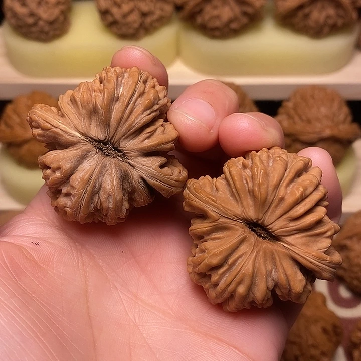 雾***.吊坠文玩核桃42楼