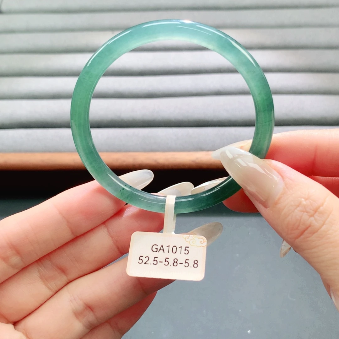翡翠未镶嵌手镯天然