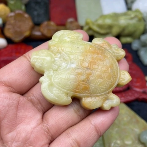 蛇纹石玉颈饰未镶嵌48