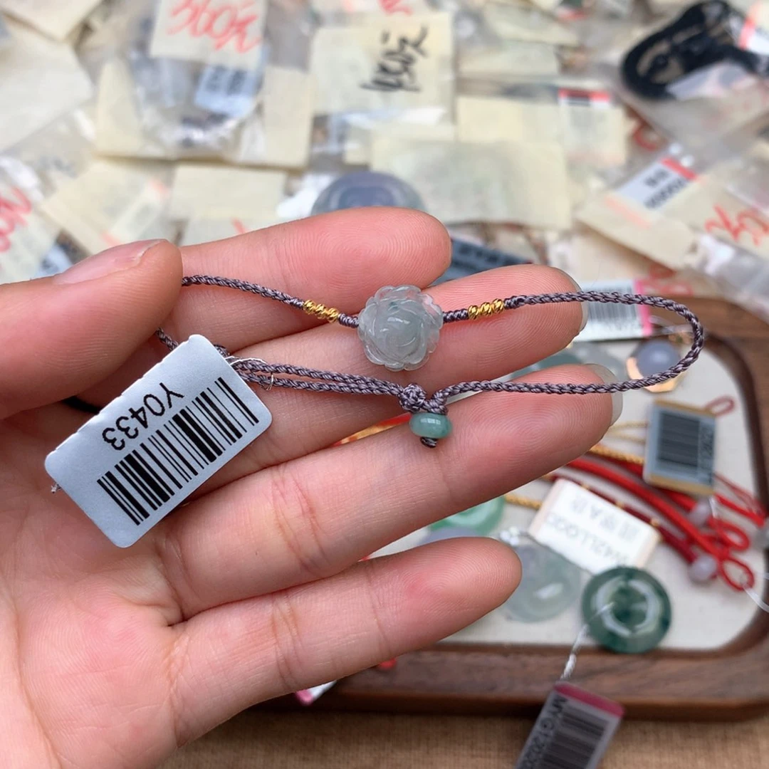 【闪购商品】18K金镶嵌挂件翡翠一