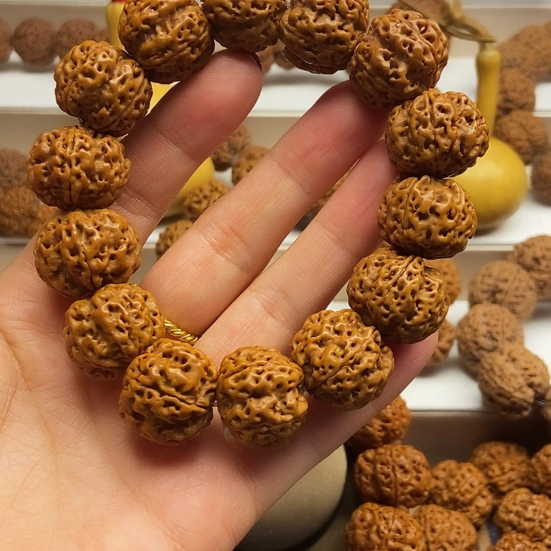 吊坠金刚菩提蜂王梅花