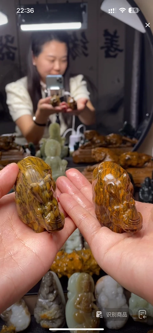 和田玉牛，犀牛，实物漂亮，