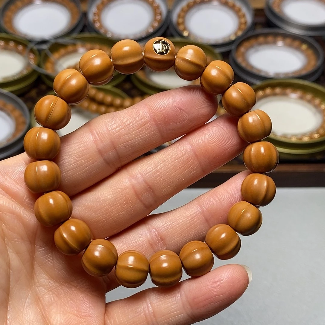 猴头核桃手串341号11左右金标鲨鱼鳍一颗裂