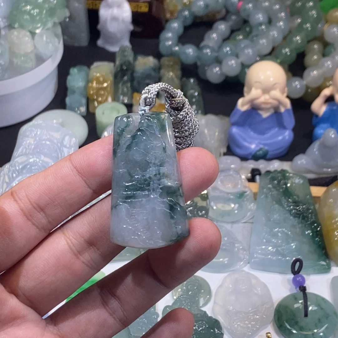 翡翠未镶嵌吊坠(不含链)山水