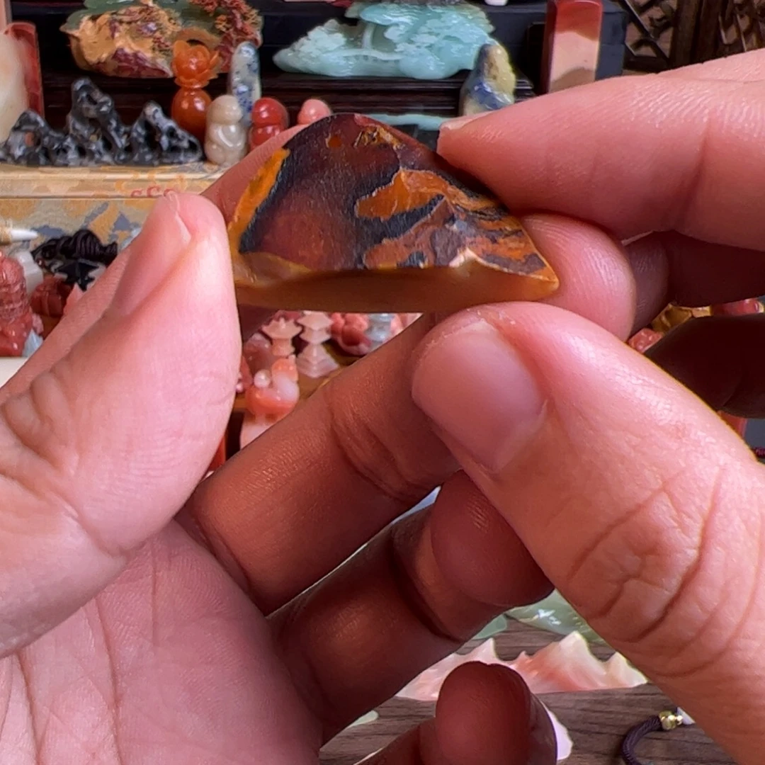 老挝石北田带石皮原石章