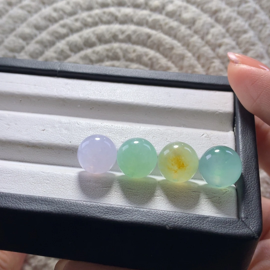 翡翠未镶嵌手串卡11春夏秋冬