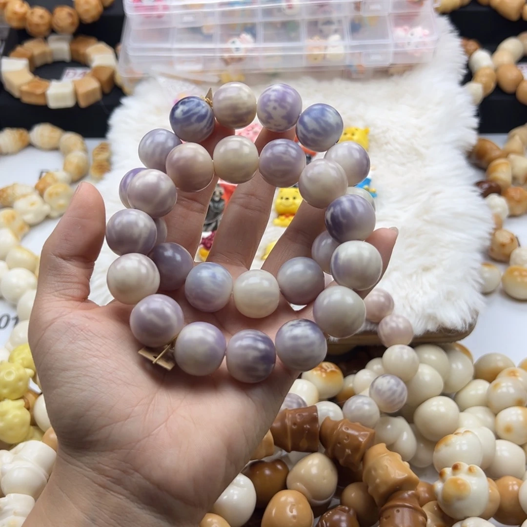 吊坠白玉菩提微瑕