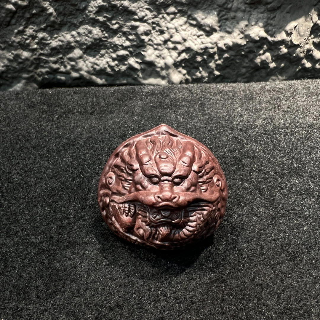 紫砂龙核桃茶宠玄关博古书架摆件