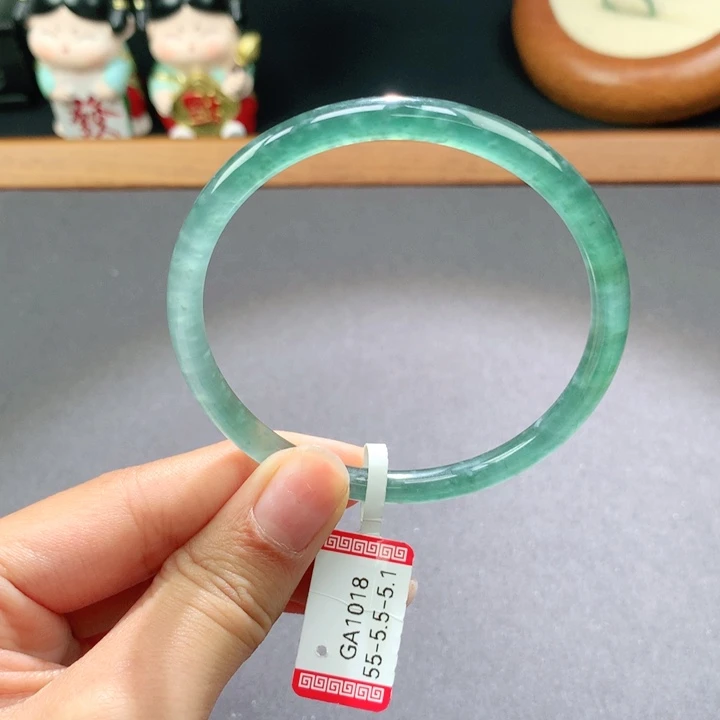 翡翠手镯未镶嵌天然翡翠手镯叮当镯