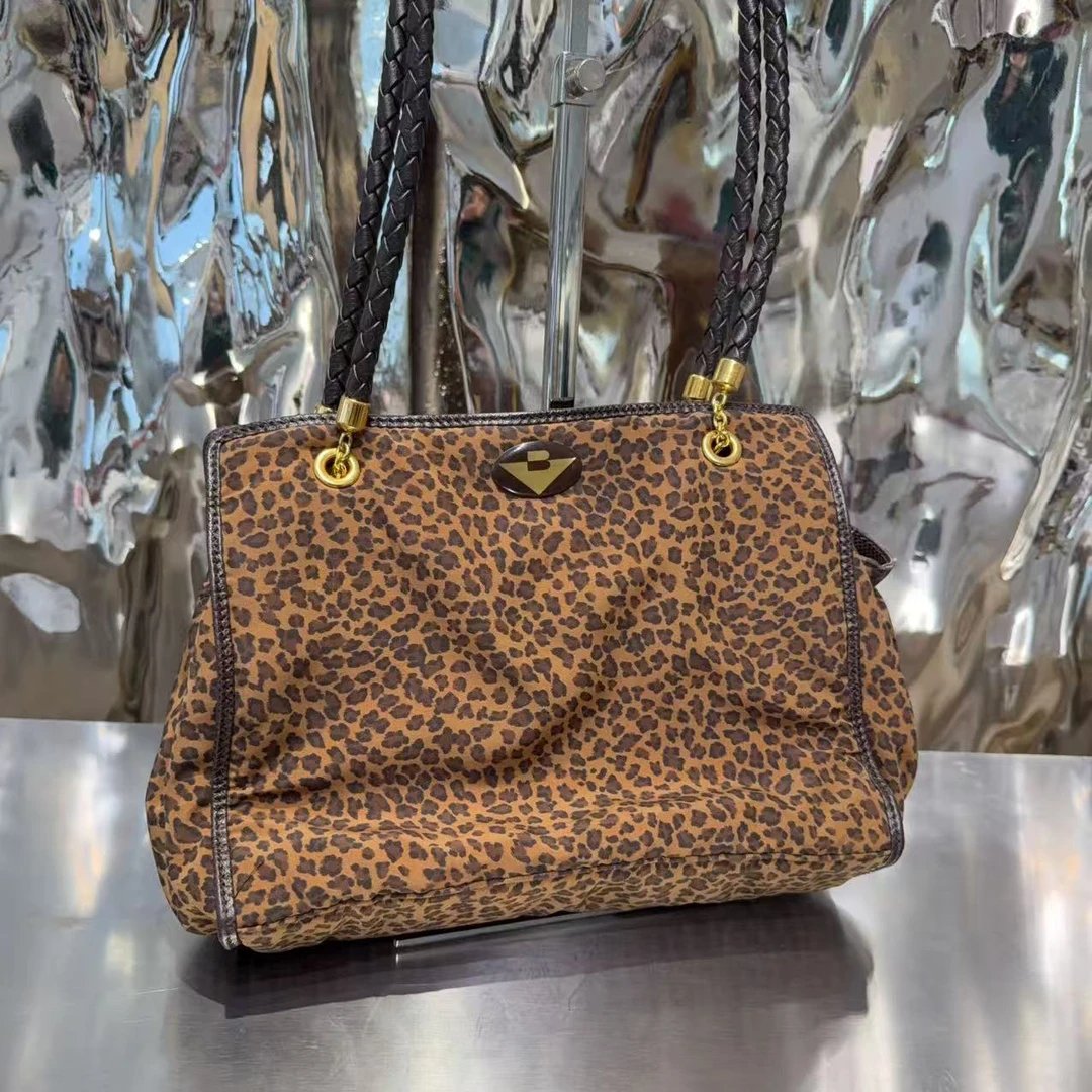 95新 BOTTEGA VENETA/葆蝶家 BV 豹纹 腋下 单肩包