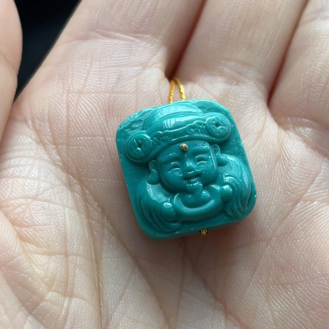绿松石未镶嵌颈饰