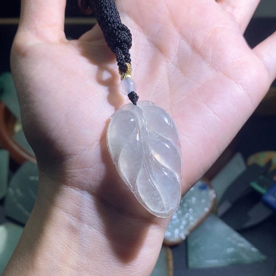翡翠未镶嵌颈饰mm