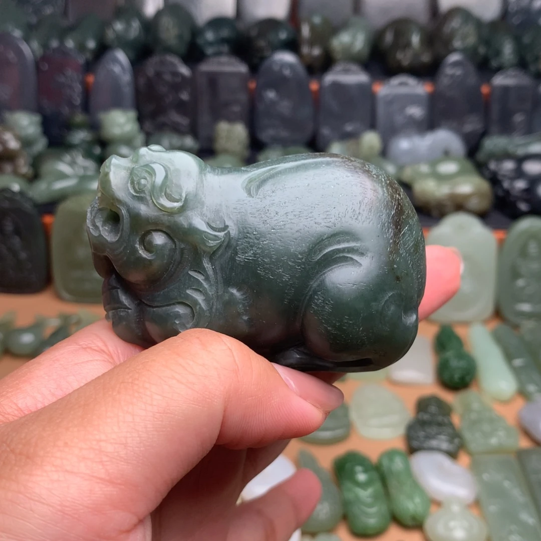 ****W颈饰未镶嵌和田玉