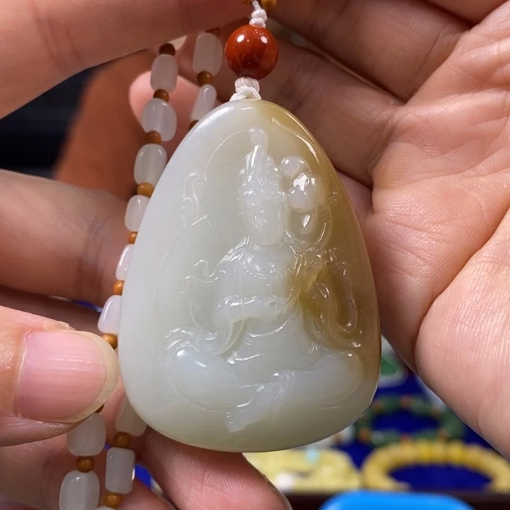 老***雄颈饰未镶嵌和田玉
