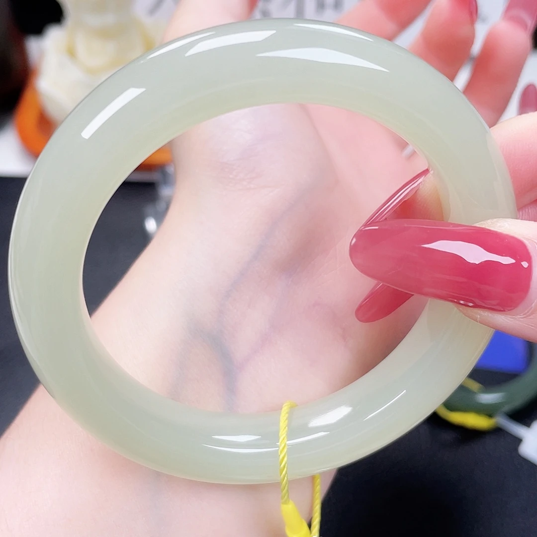 和田玉未镶嵌手镯58