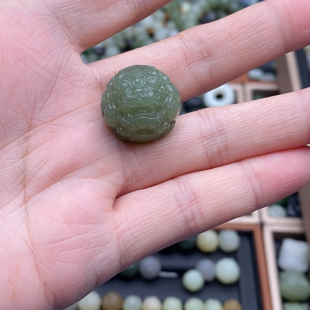 和田玉（糖玉）未镶嵌颈饰
