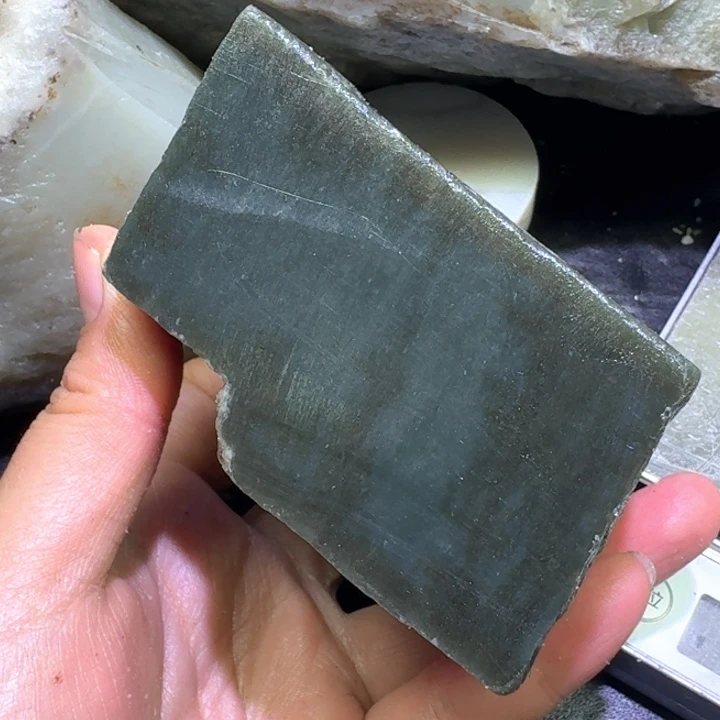 和田玉未镶嵌珠宝半成品