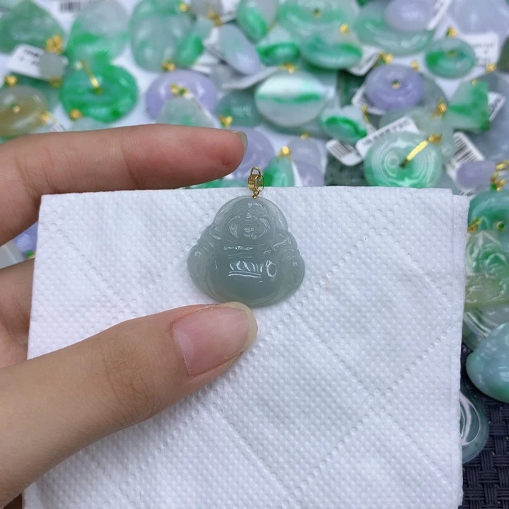 翡翠18K金镶嵌颈饰111111111111