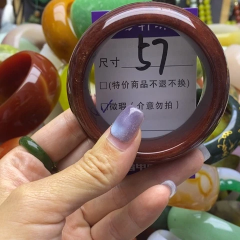 未镶嵌手镯石英质玉